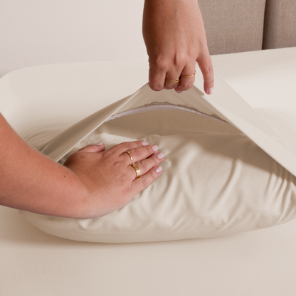 Par de Fronhas Versatile Caqui Ponto Palito 70x50cm Micropercal 300 Fios