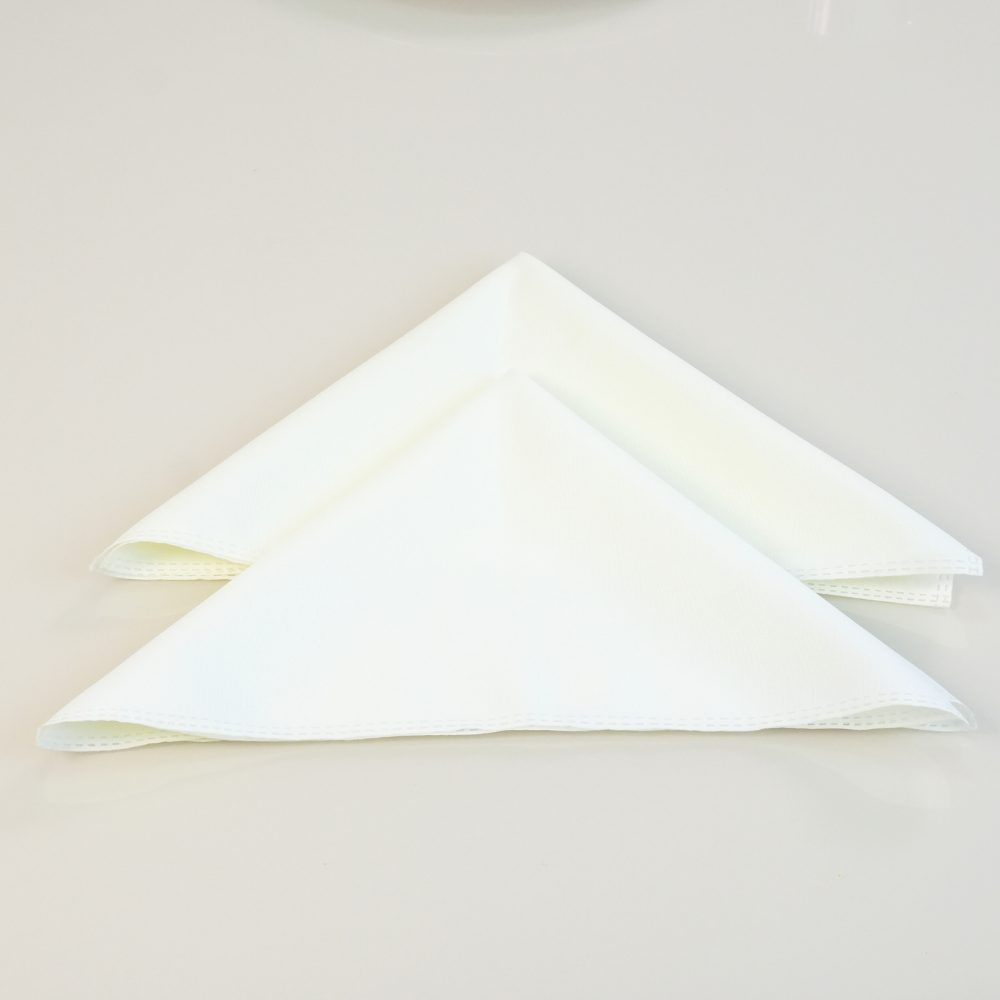 Kit com 4 Guardanapos Basic Palha 35 x 35 cm em Tecido Oxford